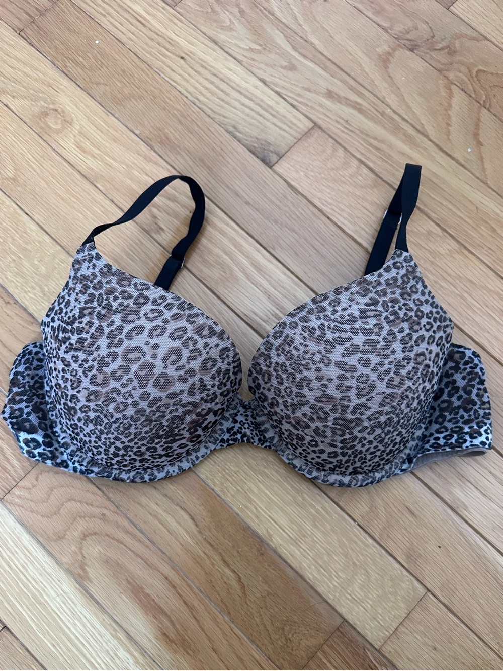 Victoria's Secret Leopard Print Bra in Brown and Black Size 38C